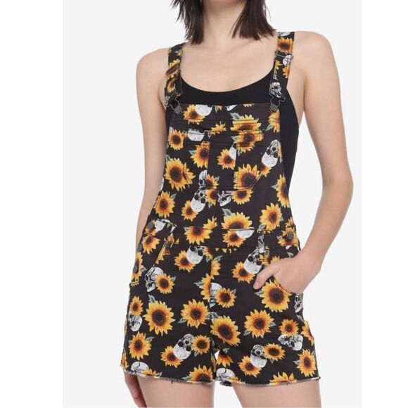 Hot Topic Denim Sunflowers & Skulls Shortalls - Picture 1 of 4